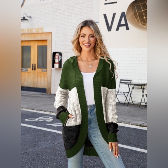 Unveil Your Style Color Block Hooded Cardigan - Picture 2 of 4